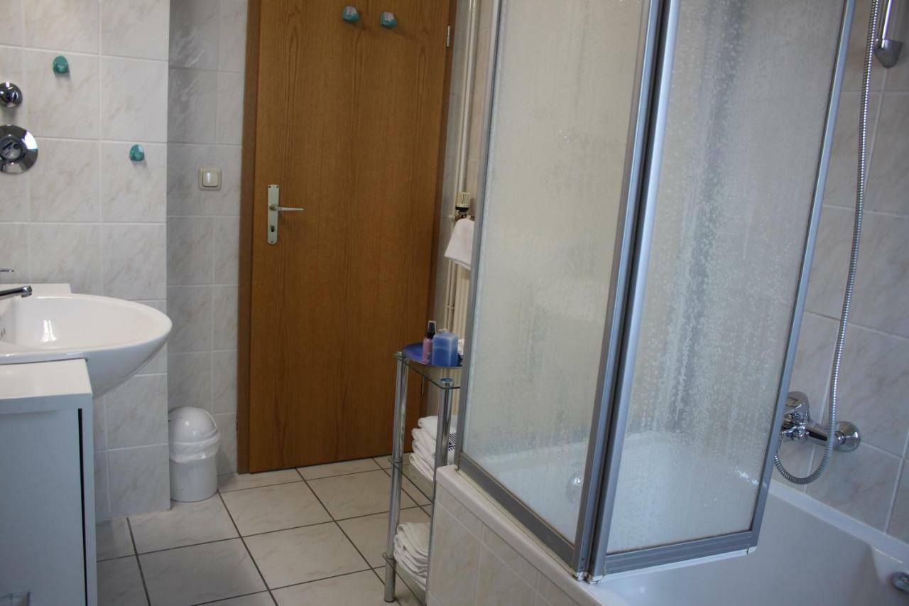 Von-Thuenen Apartment Schwerin  Ngoại thất bức ảnh